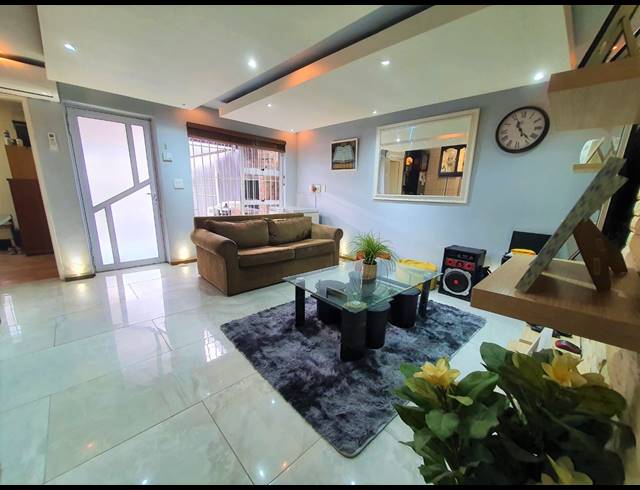 3 BEDROOM HOUSE FOR SALE IN SUMMER GREENS